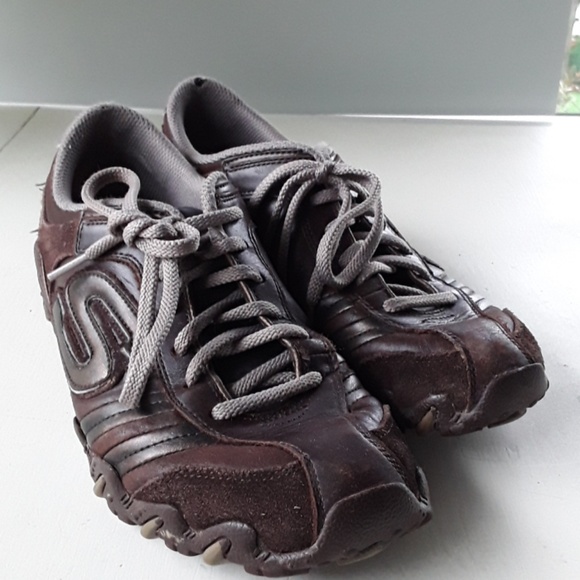 sketchers for women leather